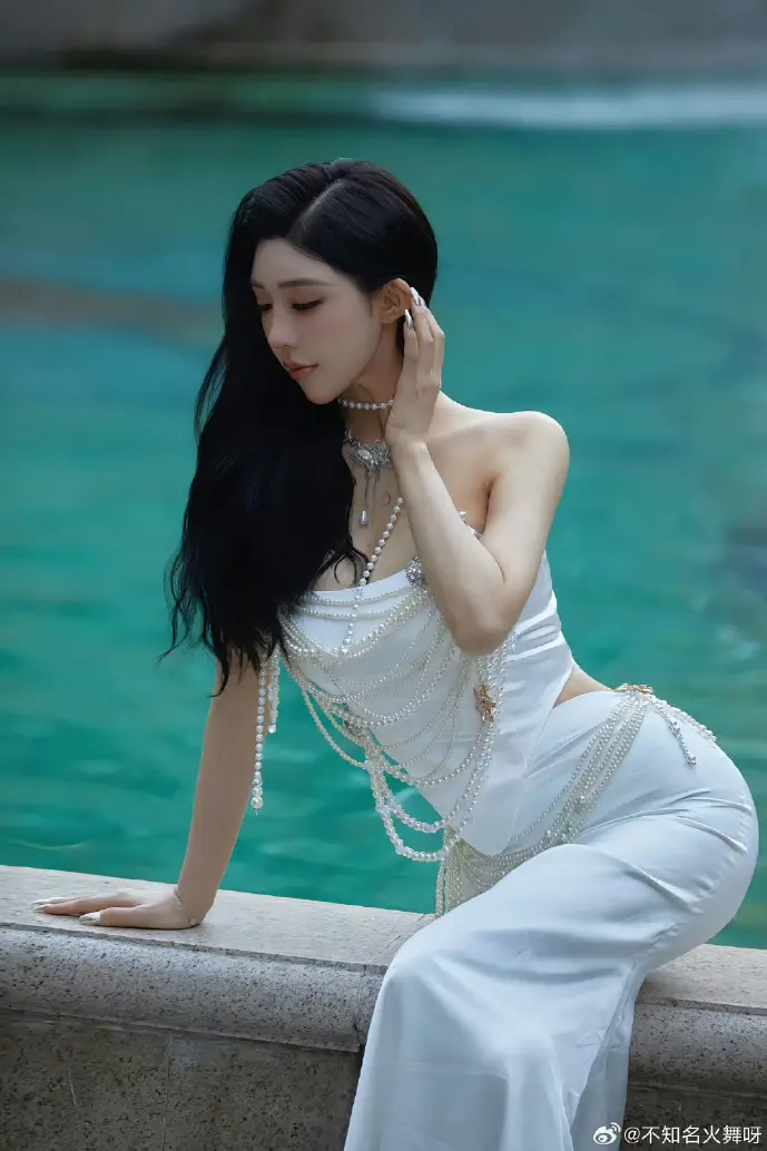 万能联播下载界面展示